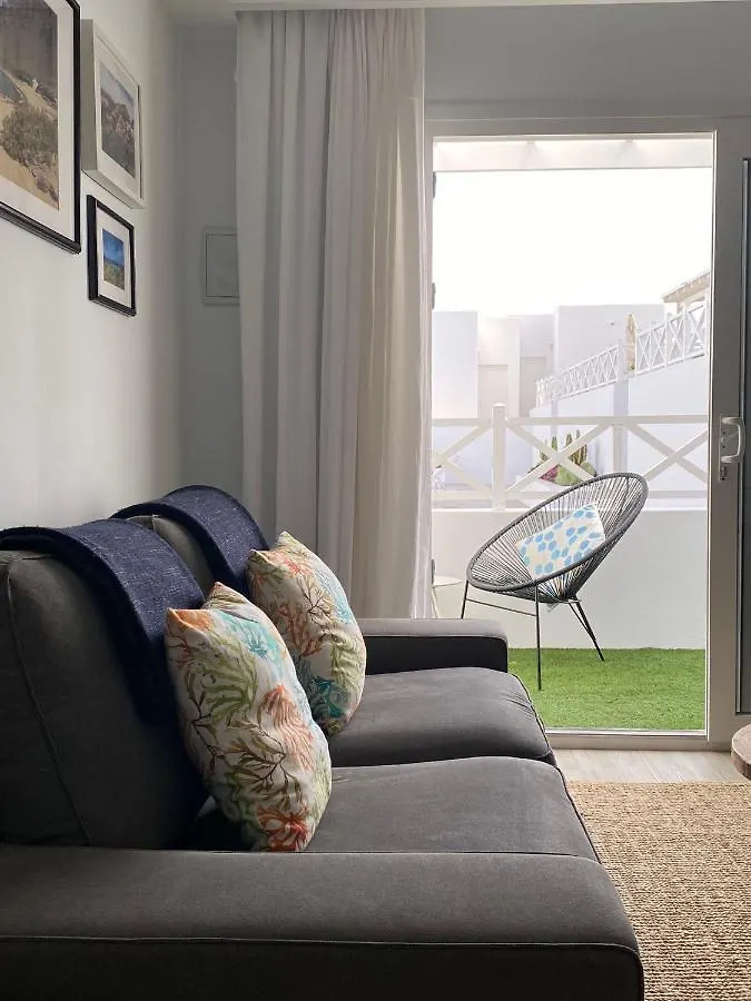 Flower Beach Suite Pool Playa Honda  0*, Playa Honda (Lanzarote) Spain
