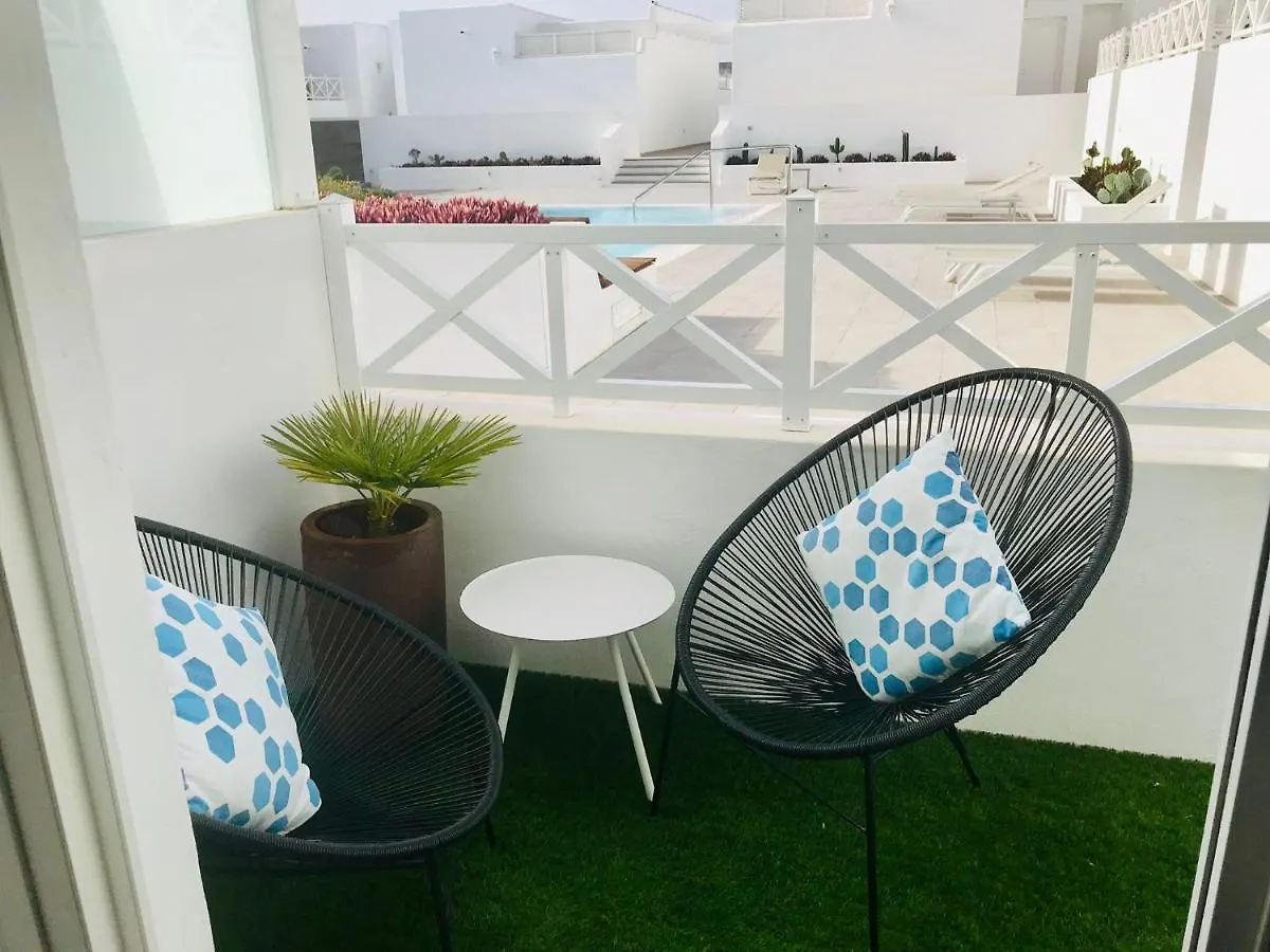 Flower Beach Suite Pool Playa Honda